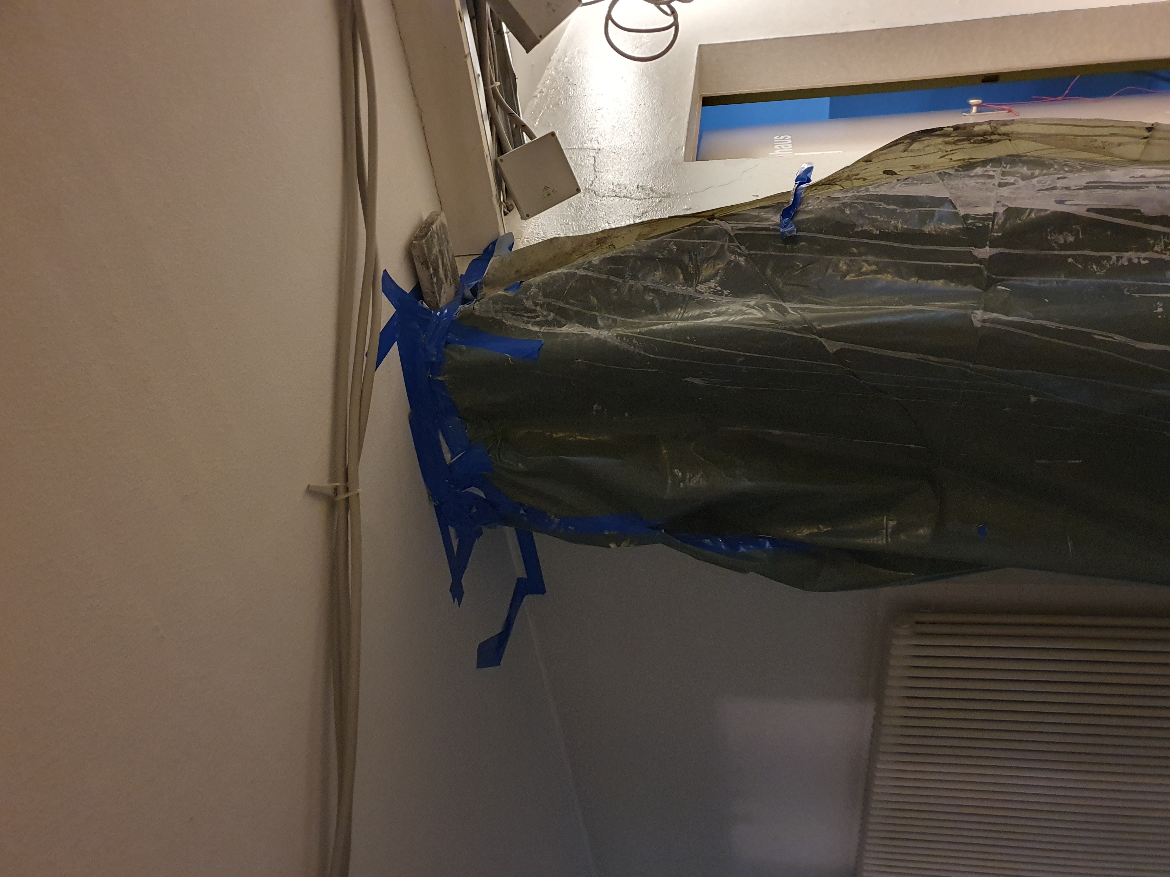 Hinweisfoto Asbest / Schadstoff